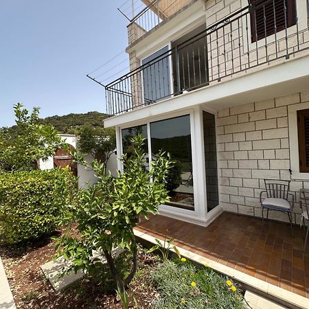 Villa Castello Zrnovo Ngoại thất bức ảnh