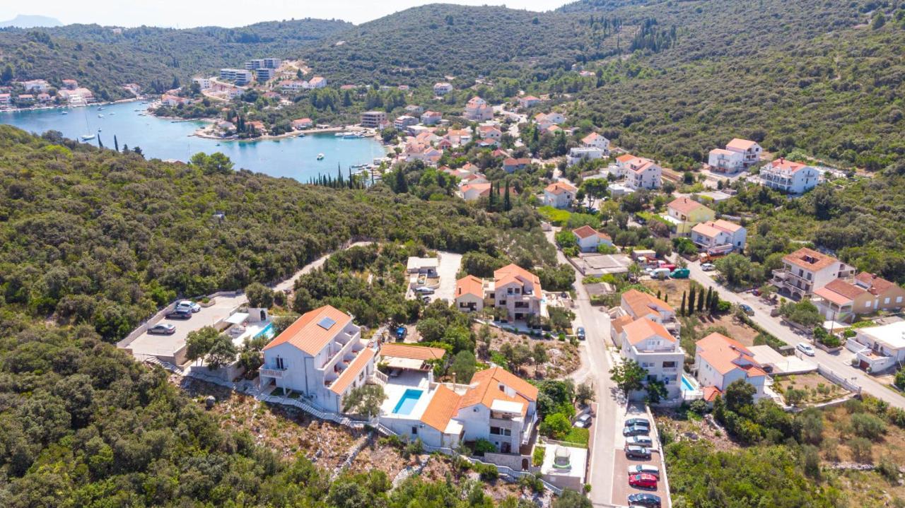 Villa Castello Zrnovo Ngoại thất bức ảnh