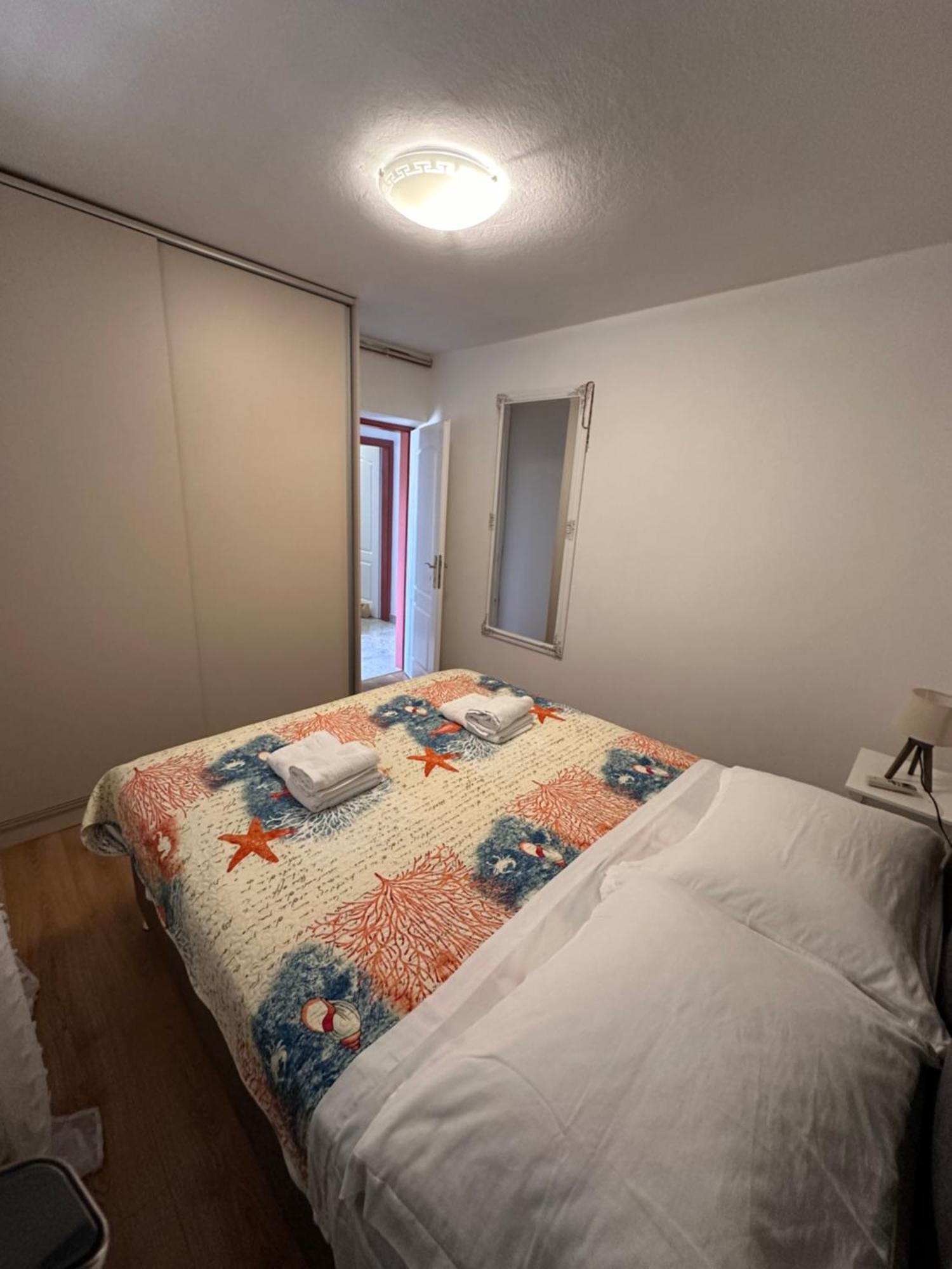 Villa Castello Zrnovo Ngoại thất bức ảnh