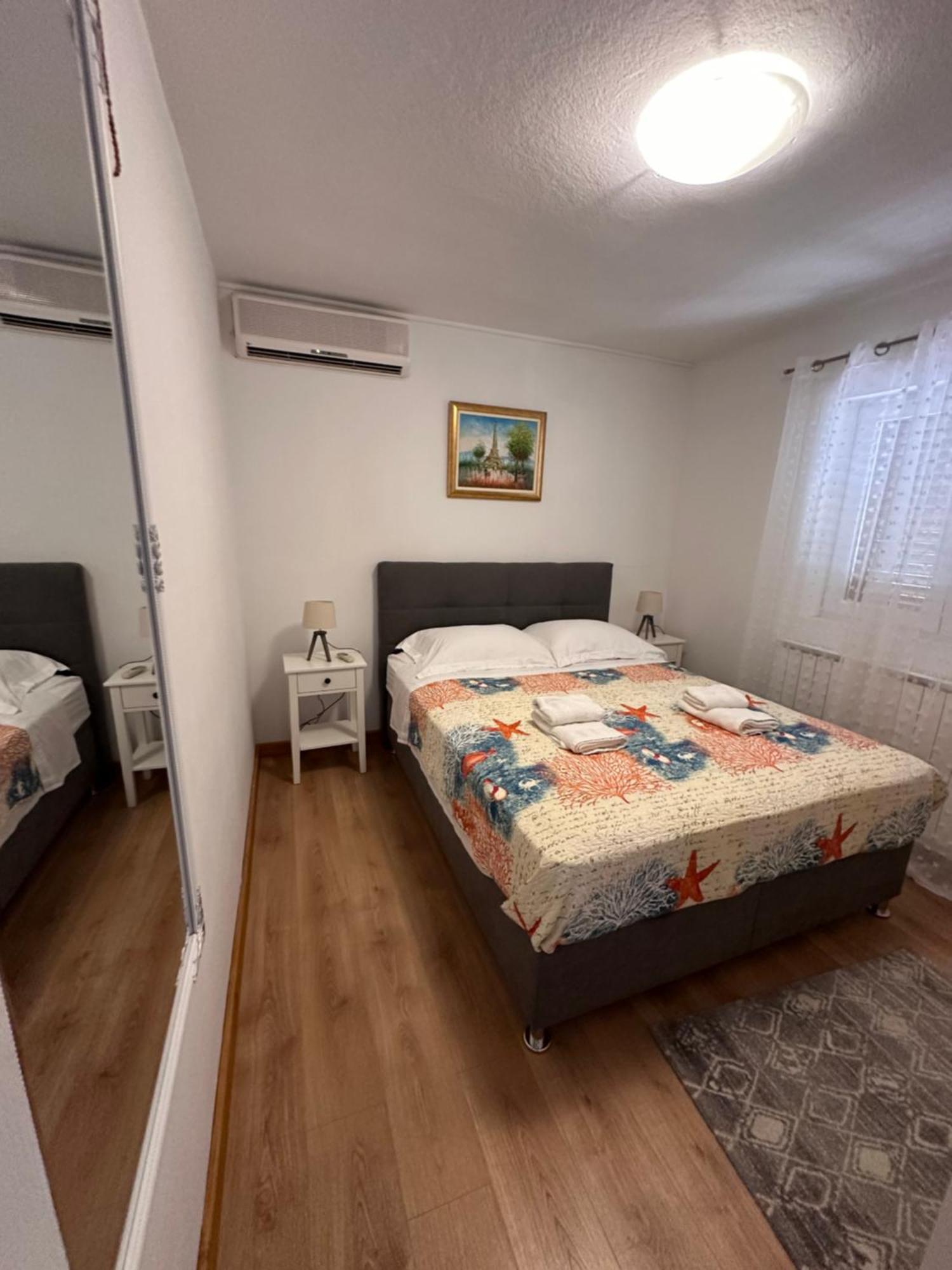 Villa Castello Zrnovo Ngoại thất bức ảnh