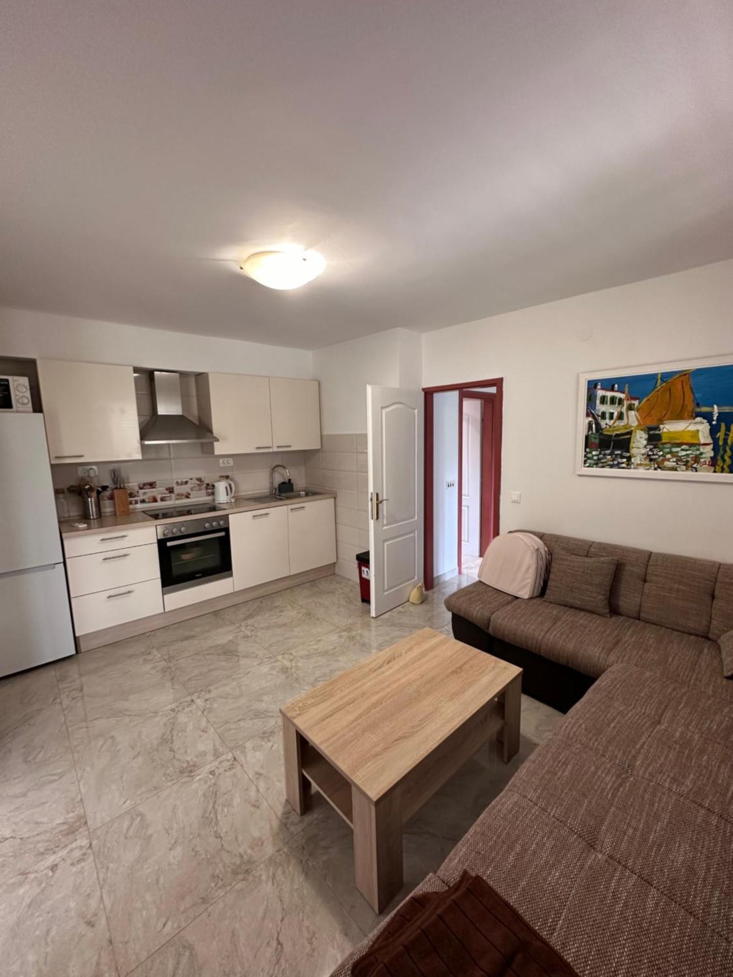 Villa Castello Zrnovo Ngoại thất bức ảnh