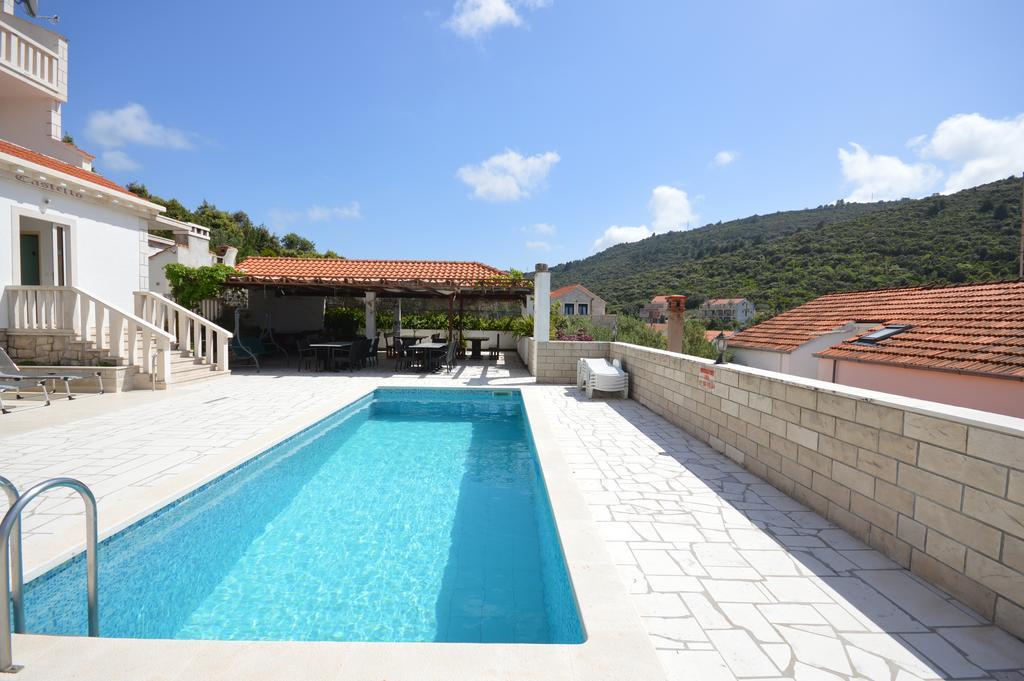 Villa Castello Zrnovo Ngoại thất bức ảnh
