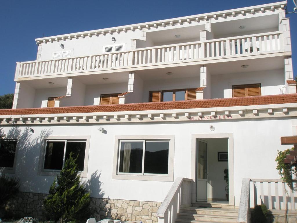 Villa Castello Zrnovo Ngoại thất bức ảnh