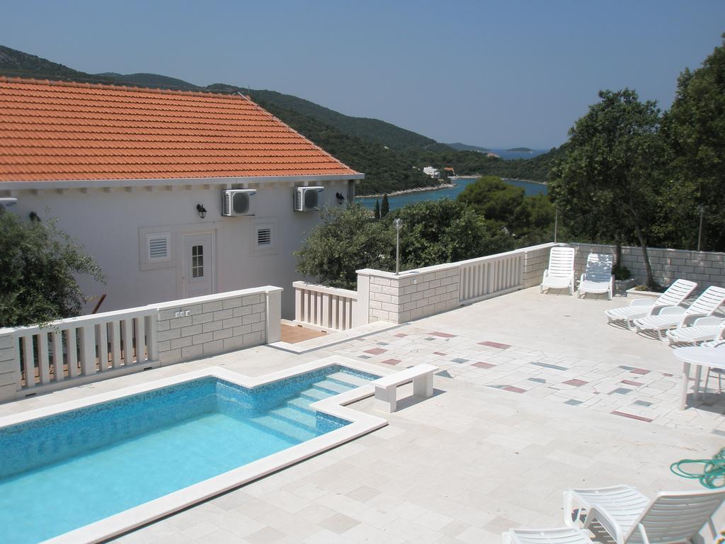 Villa Castello Zrnovo Ngoại thất bức ảnh
