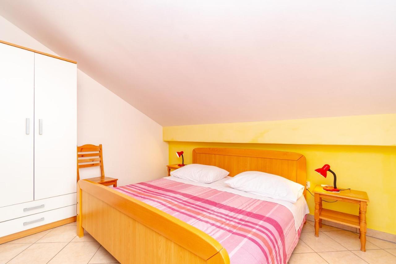 Villa Castello Zrnovo Ngoại thất bức ảnh